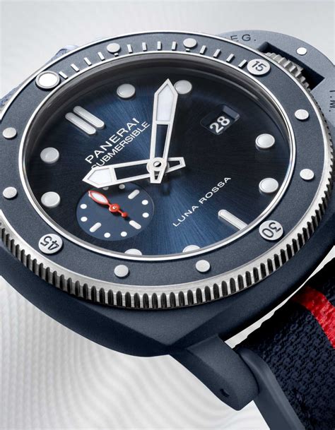 panerai pam 46|Submersible QuarantaQuattro Luna Rossa Ti.